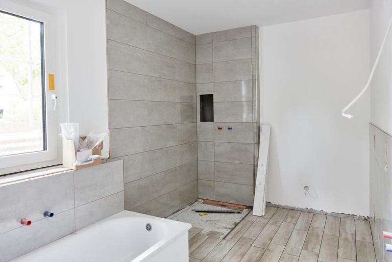 Une salle de bains cl&eacute; en main se pense &eacute;tape par &eacute;tape &agrave; Vesoul.